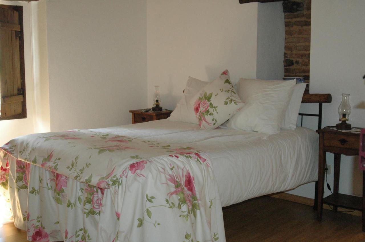 Quinta Do Vaqueirinho - Agro-Turismo Villa Marvão Rom bilde